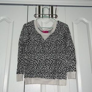 Well loved Victoria’s Secret PJ Set - White Cheetah